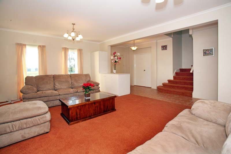 29 Whites Lane, GLEN WAVERLEY VIC 3150, Glen Waverley - Thumbnail 3