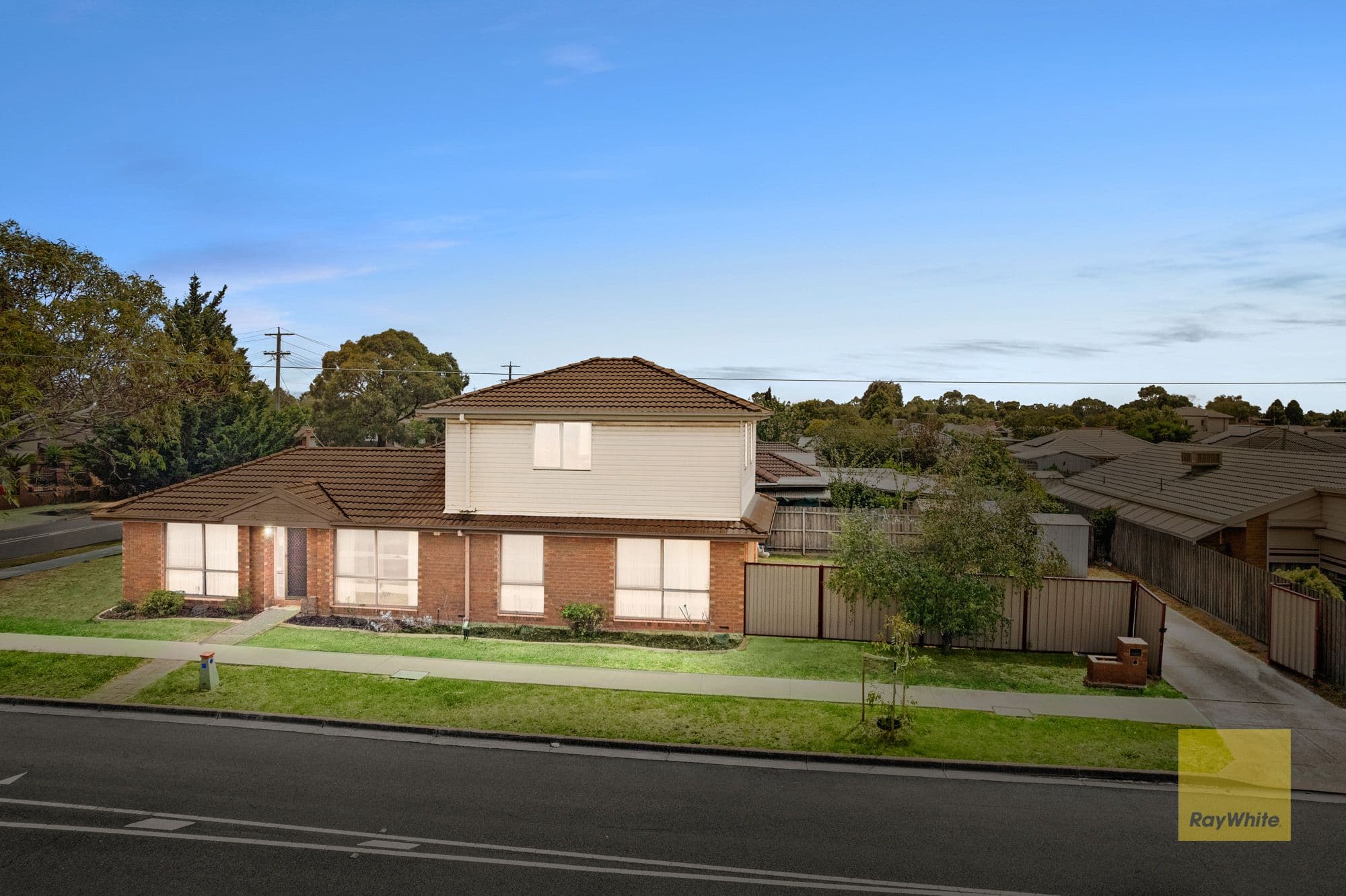 12 Kathleen Crescent, Hoppers Crossing VIC 3029, Hoppers Crossing - Thumbnail 2