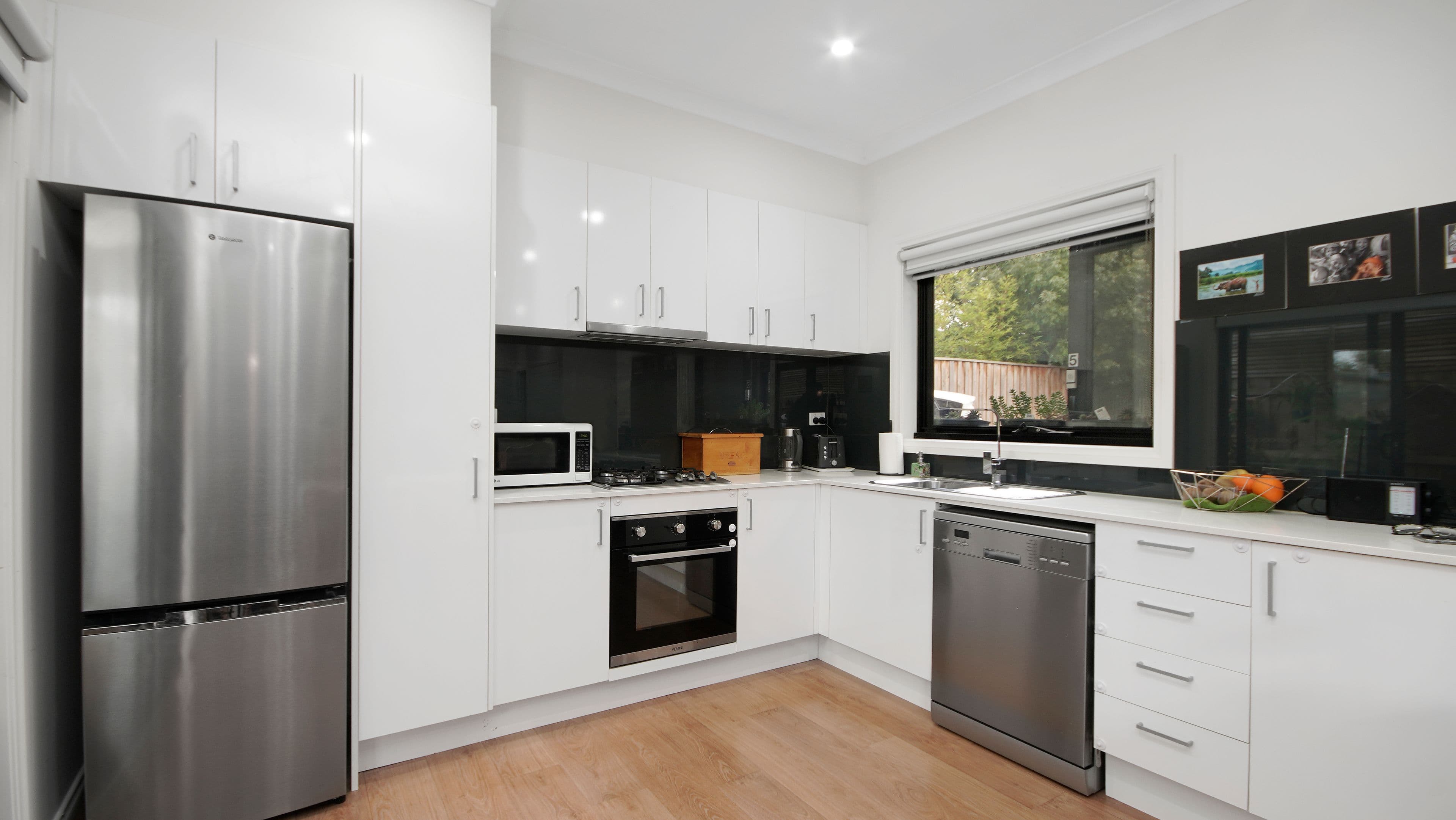 2 Epstein Street, Reservoir VIC 3073, Reservoir - Thumbnail 2