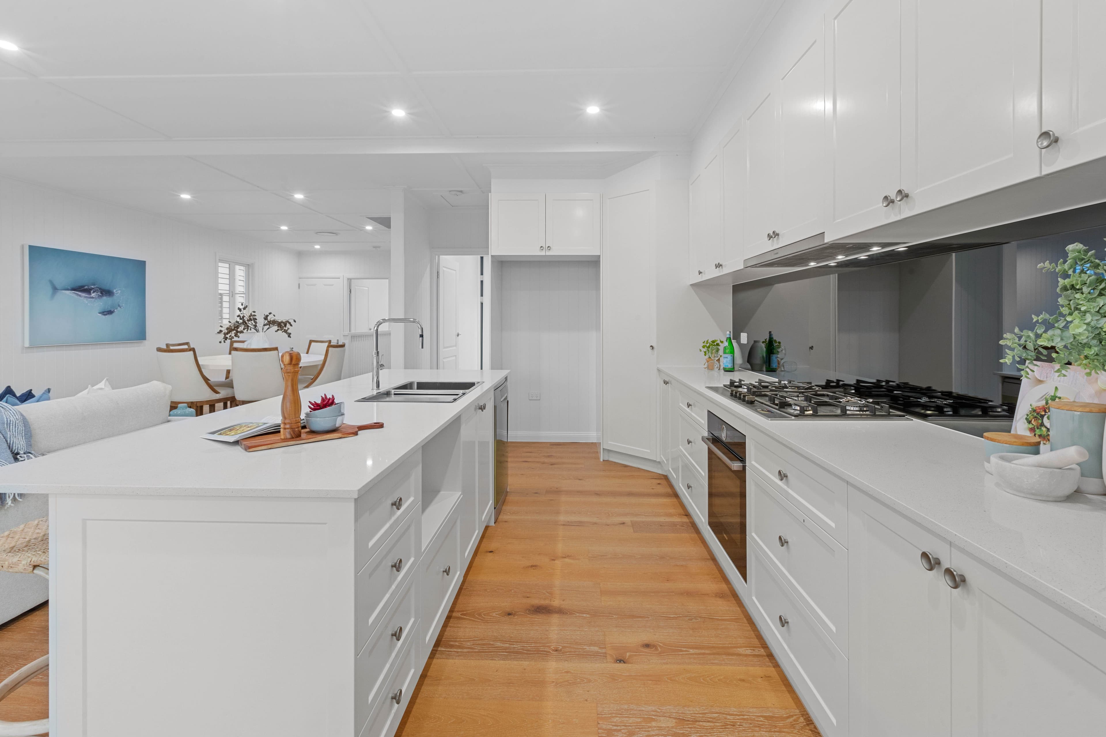 33 Boronia Avenue, Holland Park West QLD 4121, Holland Park West - Thumbnail 5