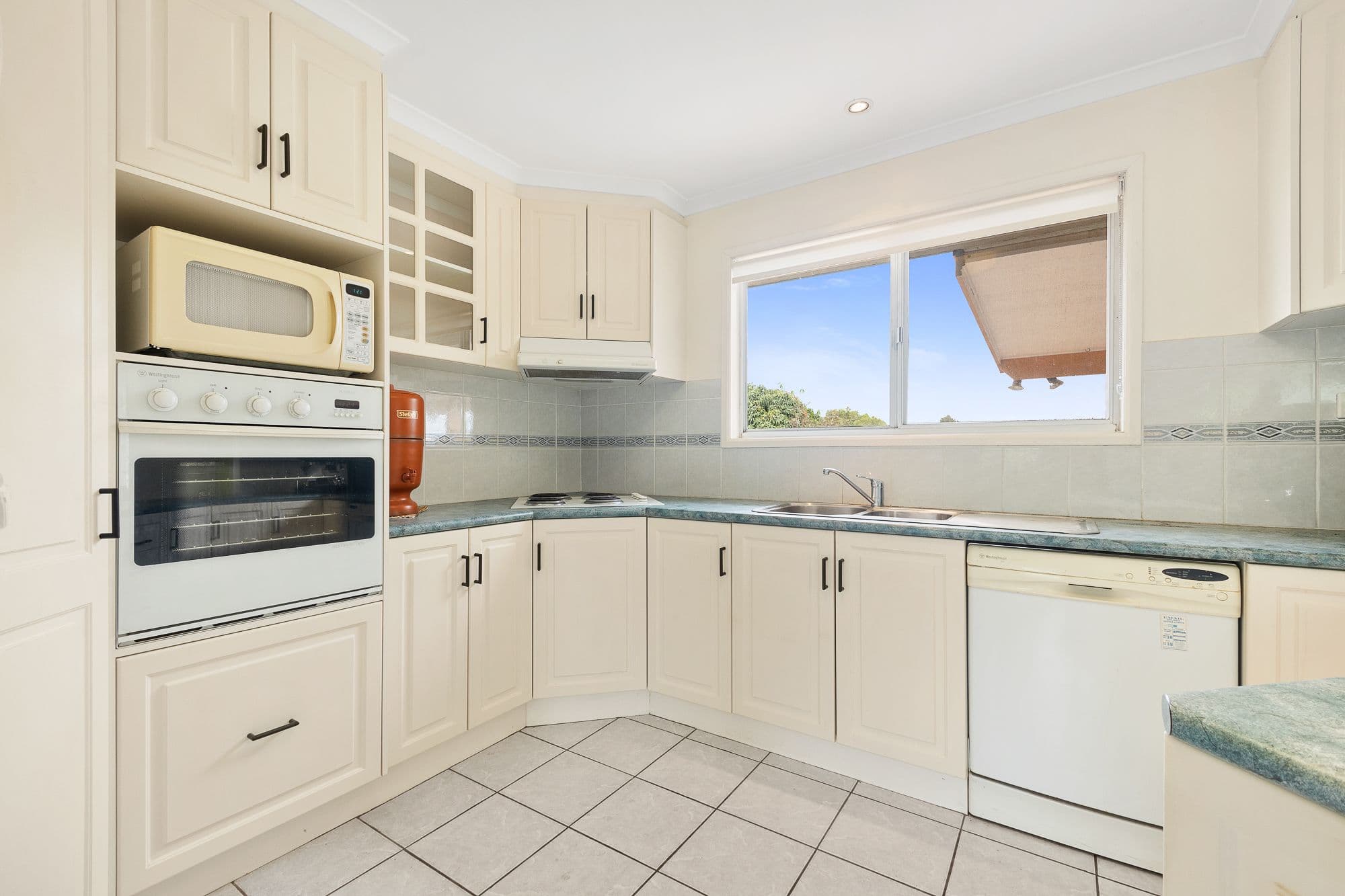 52 Ballynde Street, Bracken Ridge QLD 4017, Bracken Ridge - Thumbnail 4
