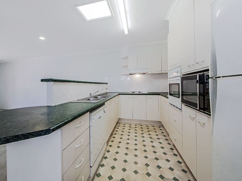 128 Meadowlands Road, CARINA QLD 4152, Carina - Thumbnail 3