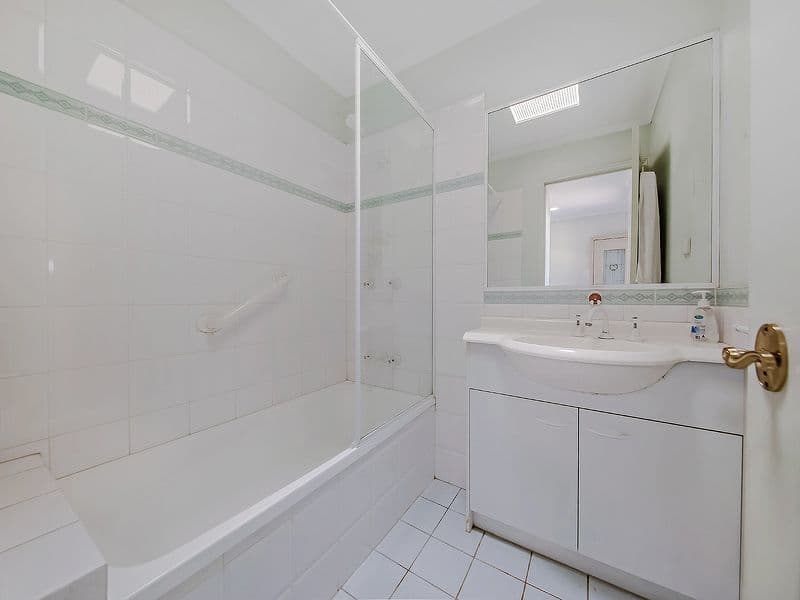 128 Meadowlands Road, CARINA QLD 4152, Carina - Thumbnail 6