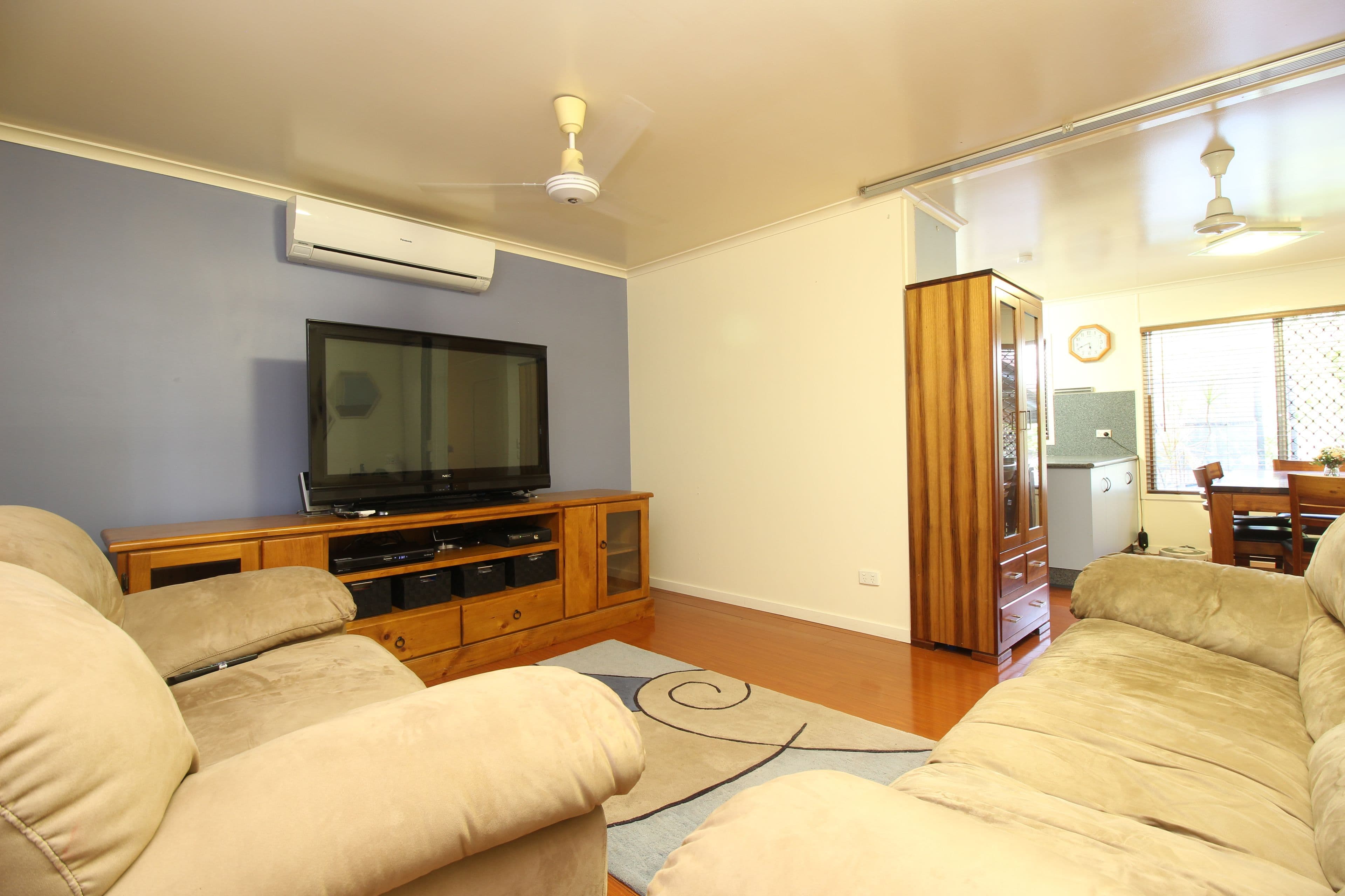 8 Green Grove, Emerald QLD 4720, Emerald - Thumbnail 2