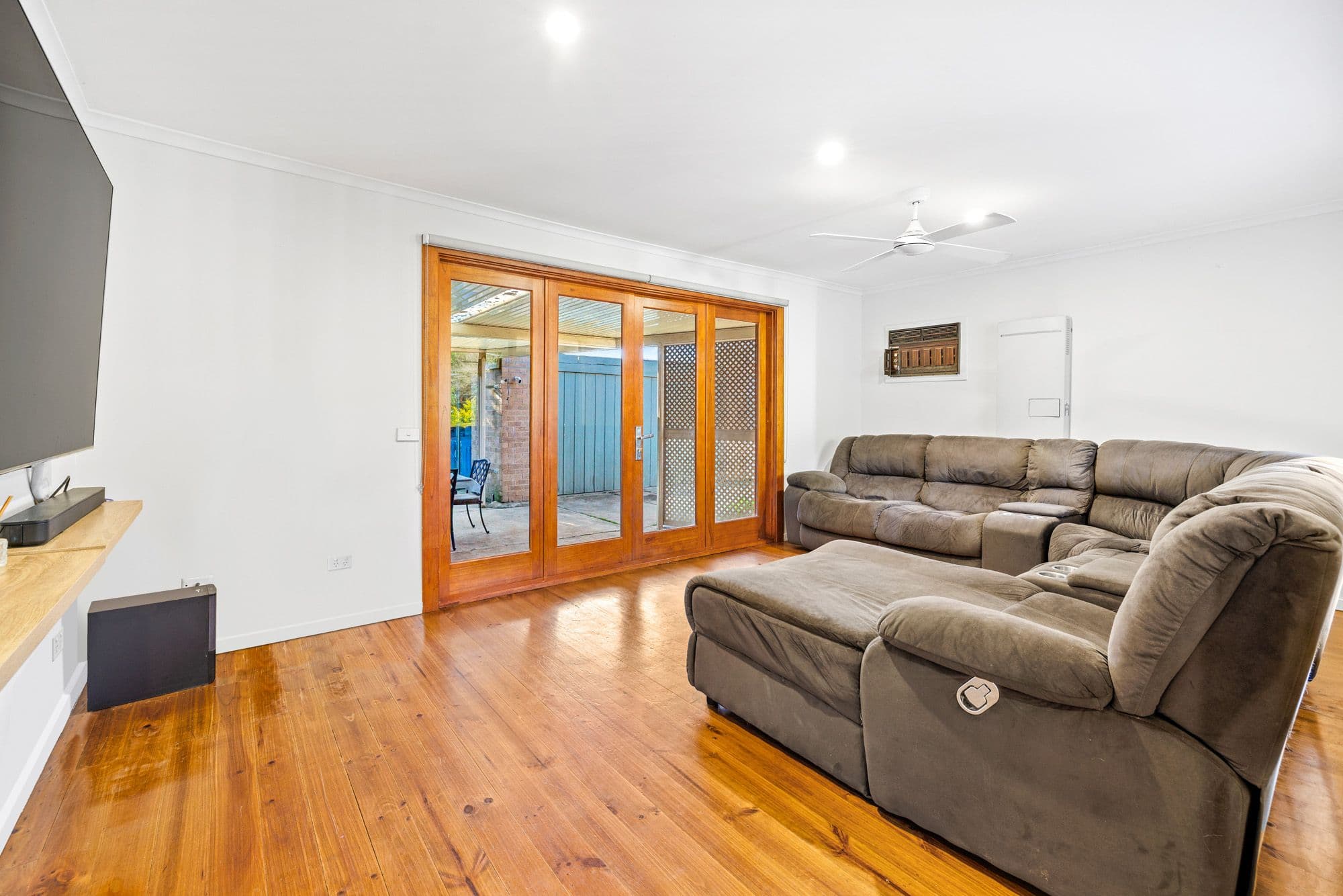 60 Russell Street, Werribee VIC 3030, Werribee - Thumbnail 4
