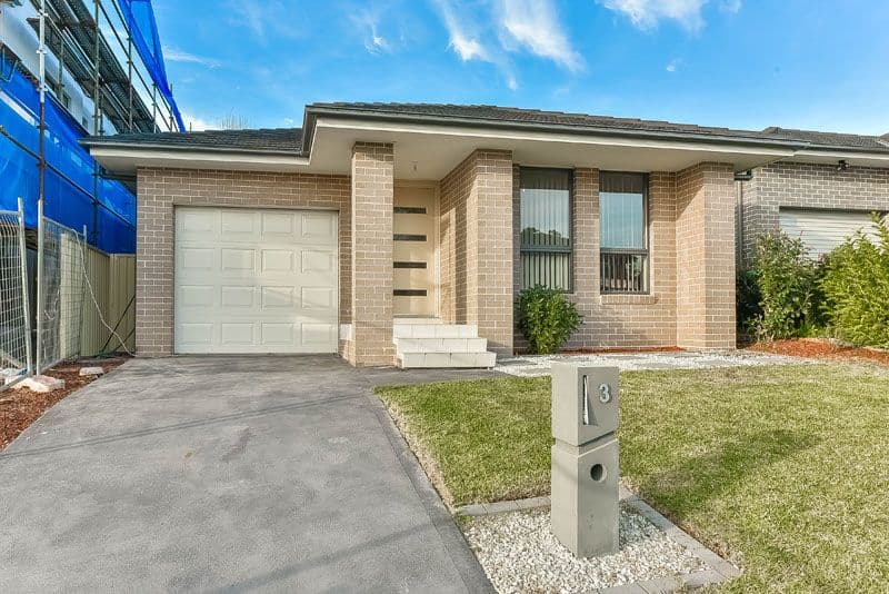 3 Chivers Place, Ingleburn - Image 1