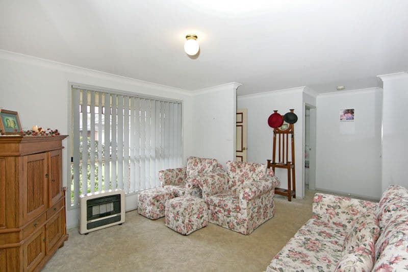 19 Kathleen Court, BERKELEY VALE NSW 2261, Berkeley Vale - Thumbnail 2