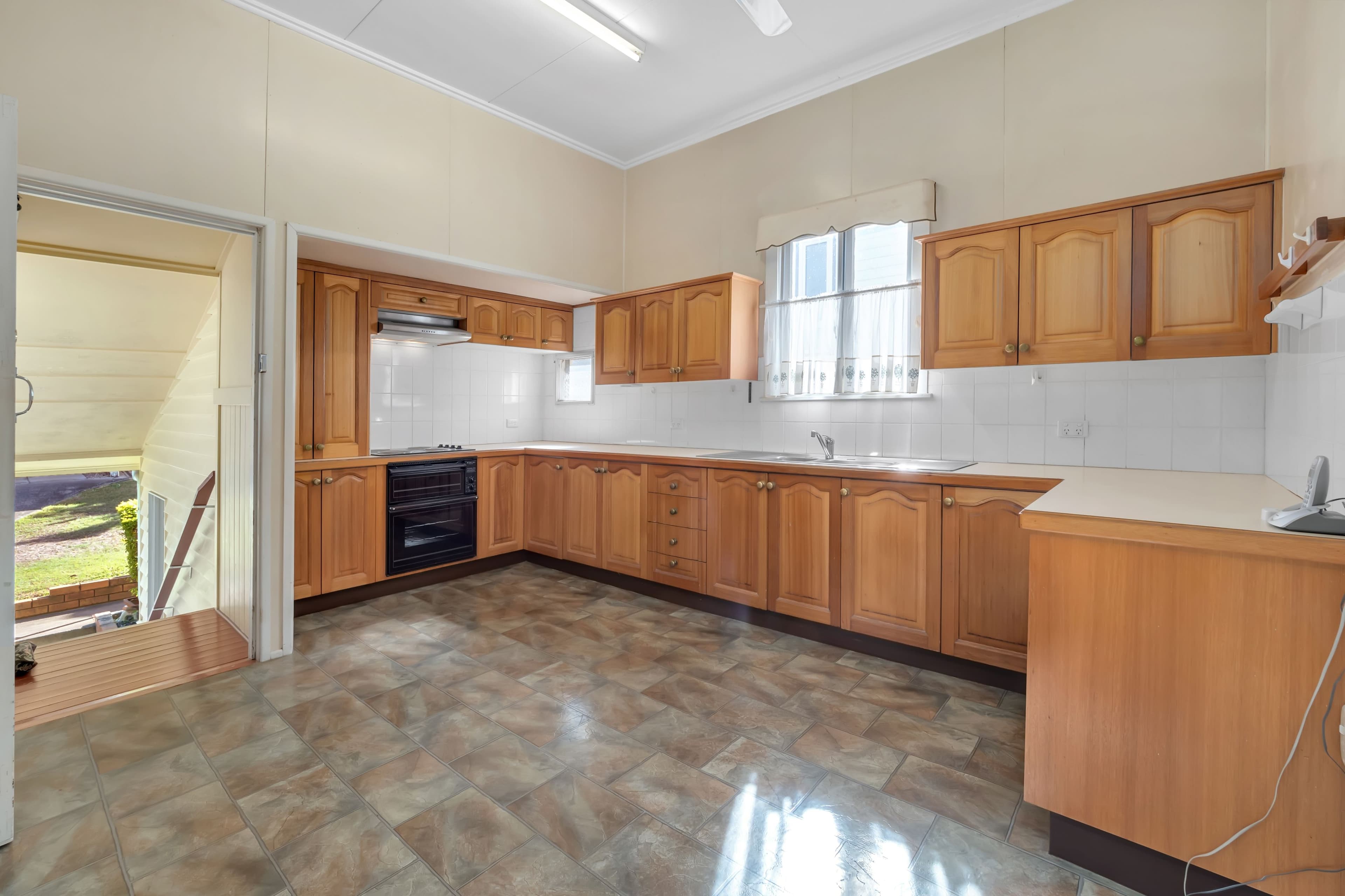 21 Downes Street, Tarragindi QLD 4121, Tarragindi - Thumbnail 4