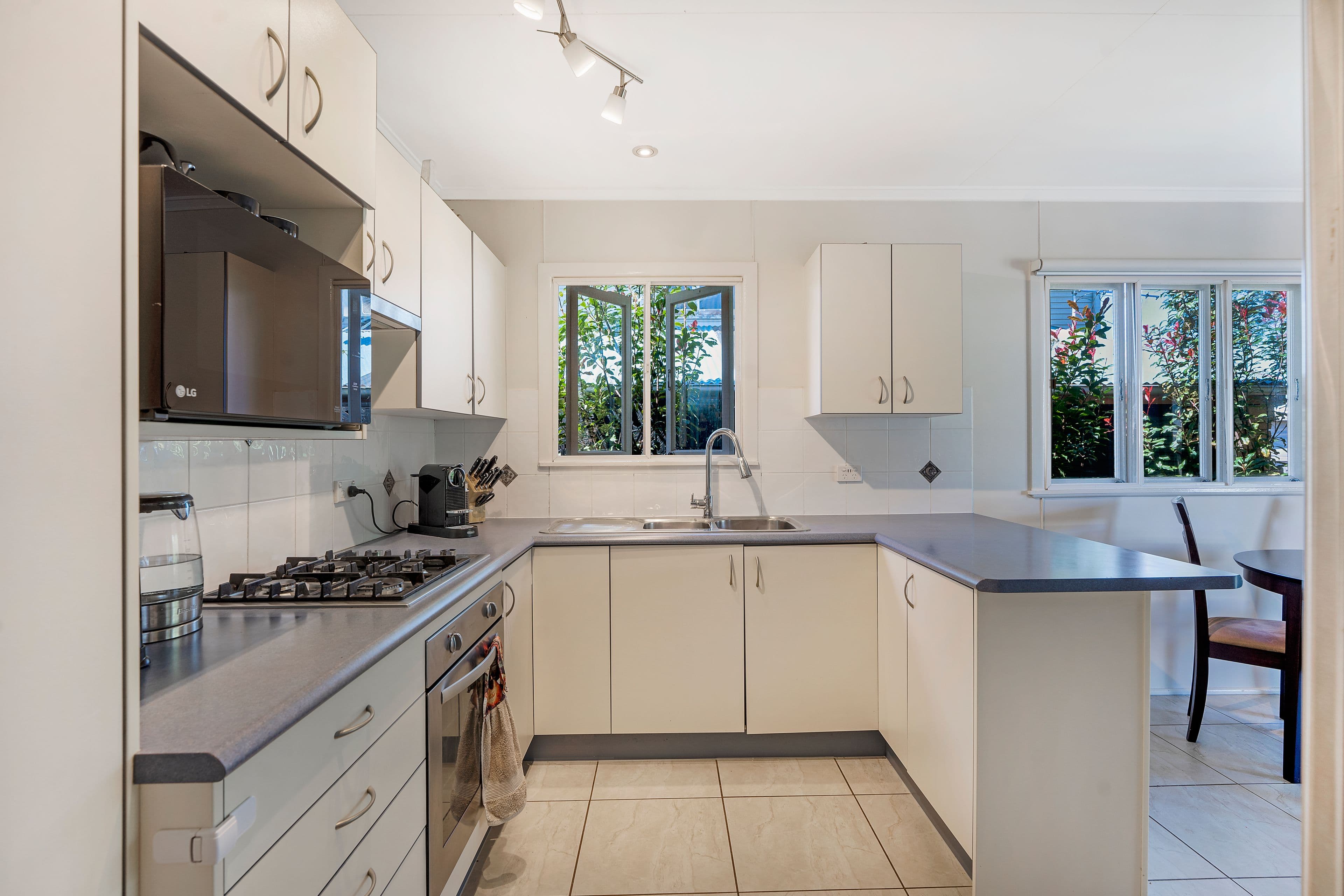 13 Clifford Street, Woody Point QLD 4019, Woody Point - Thumbnail 6
