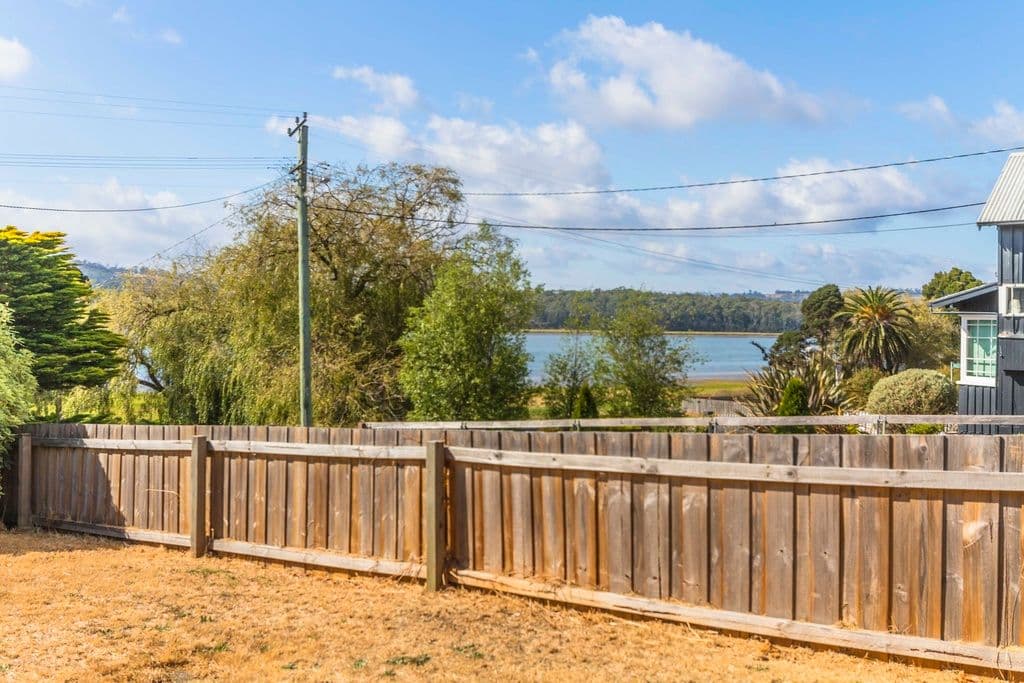 325 Gravelly Beach Road, GRAVELLY BEACH TAS 7276, Gravelly Beach - Thumbnail 4
