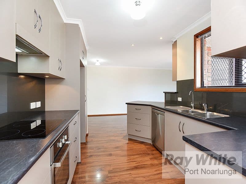 6 Valiant Road, Port Willunga SA 5173, Port Willunga - Thumbnail 3
