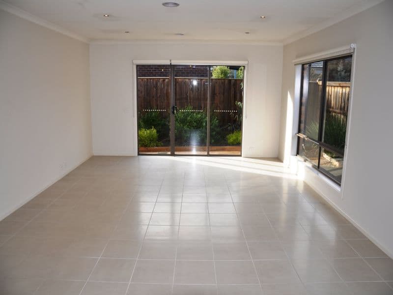 14 Bascilica Vista, MERNDA VIC 3754, Mernda - Thumbnail 3