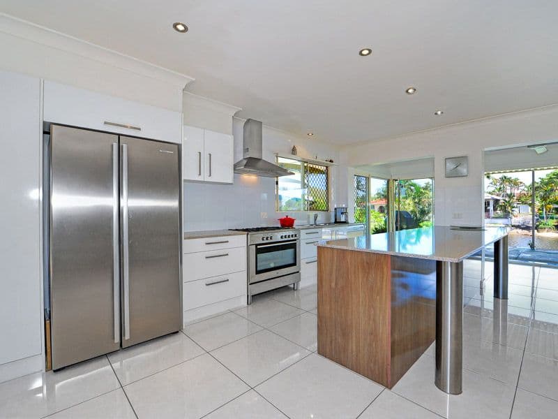 52 Poinciana Boulevard, Broadbeach Waters QLD 4218, Broadbeach Waters - Thumbnail 4