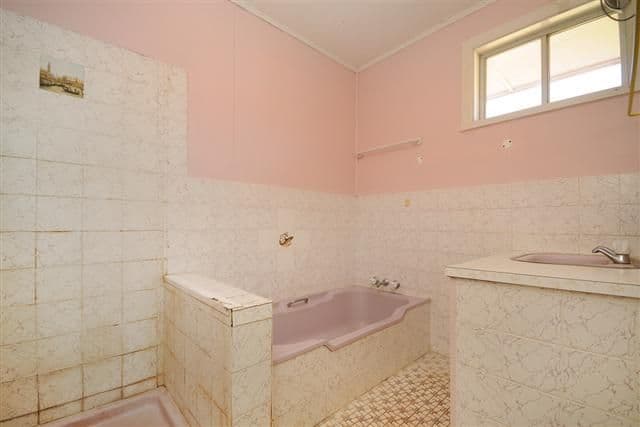 4 Cassia Street, CENTENARY HEIGHTS QLD 4350, Centenary Heights - Thumbnail 7