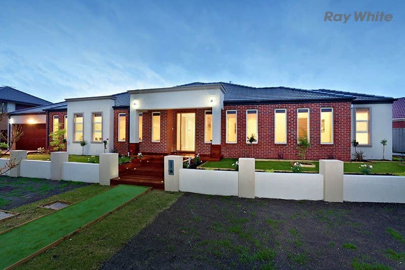 11 Mount Way, CAROLINE SPRINGS VIC 3023, Caroline Springs - Image 1