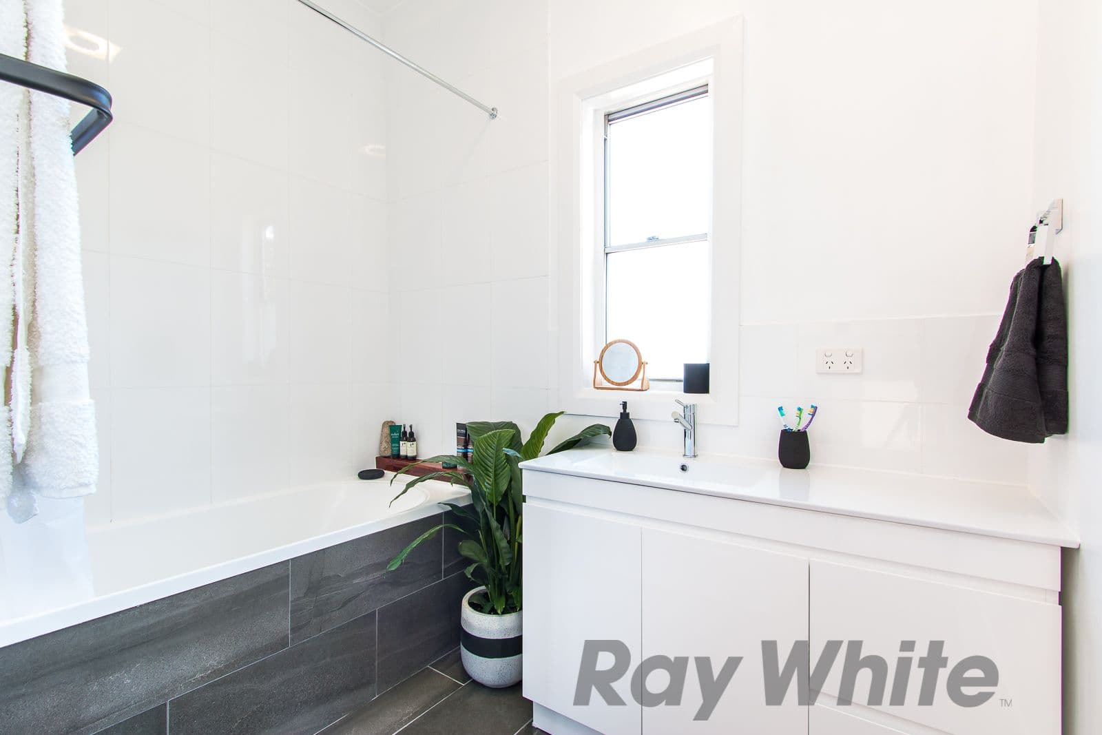 52 Arthur Street, Mayfield - Thumbnail 8