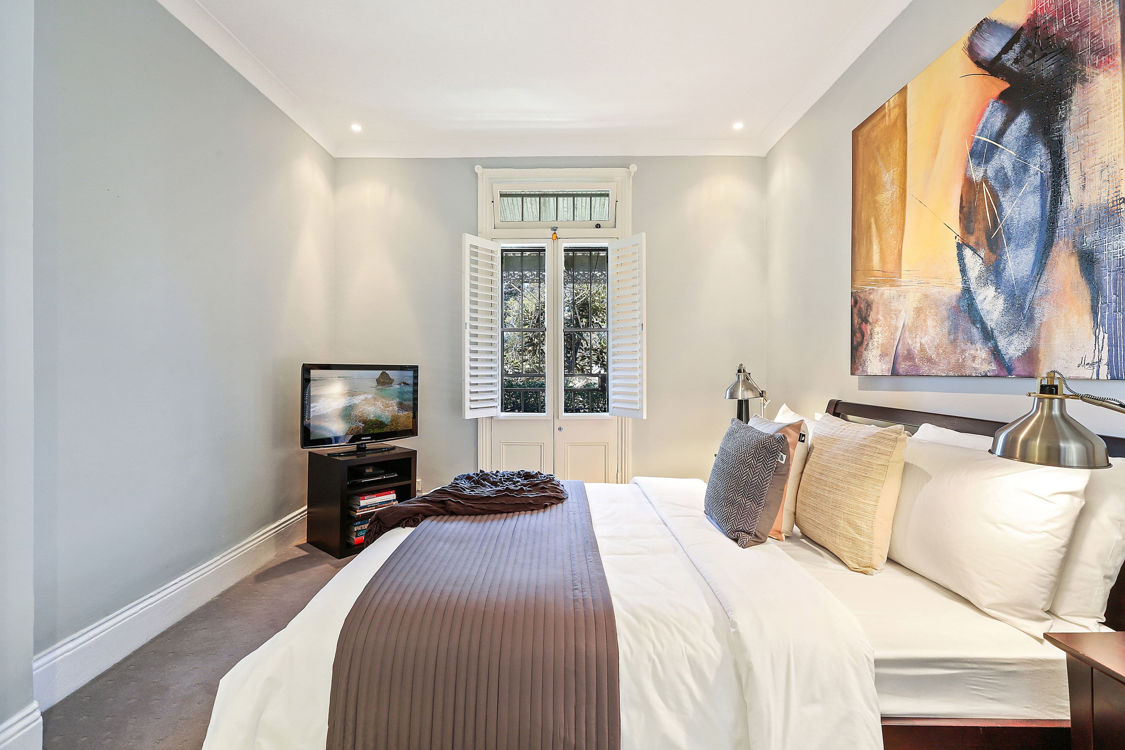 2 Newman Street, Newtown - Thumbnail 6