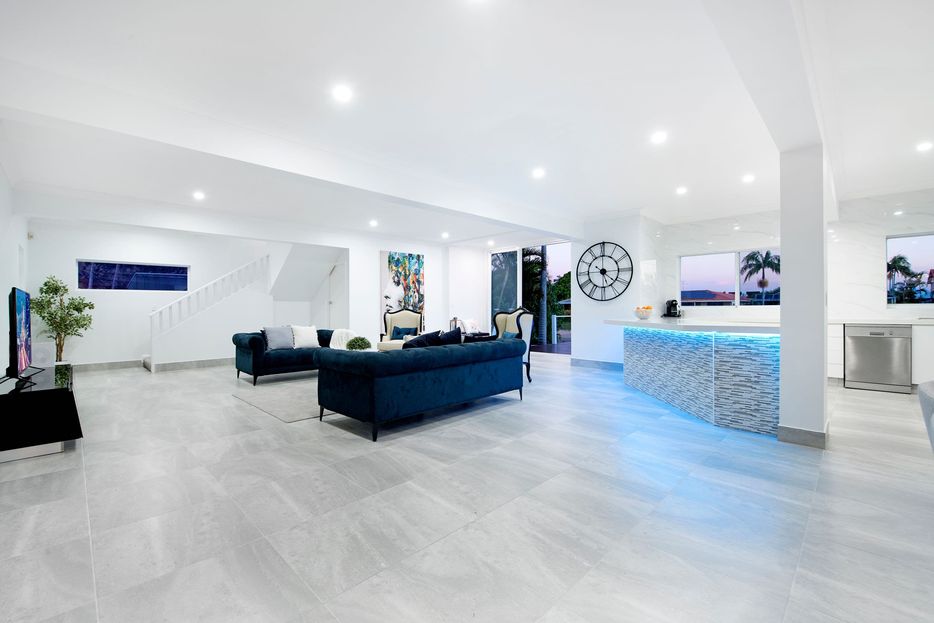 24 Bombala Street, Broadbeach Waters QLD 4218, Broadbeach Waters - Thumbnail 3