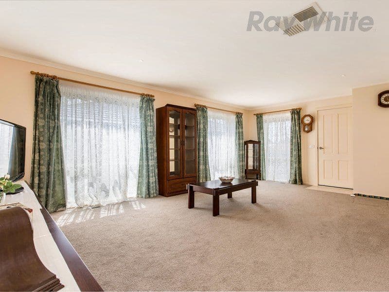 33 Burunda Road, Rosebud VIC 3939, Rosebud - Thumbnail 3