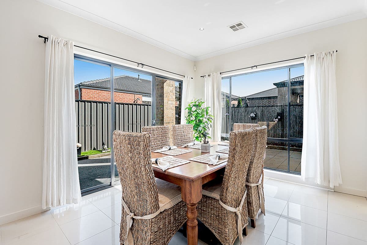 27 Dempster Drive, Craigieburn VIC 3064, Craigieburn - Thumbnail 7