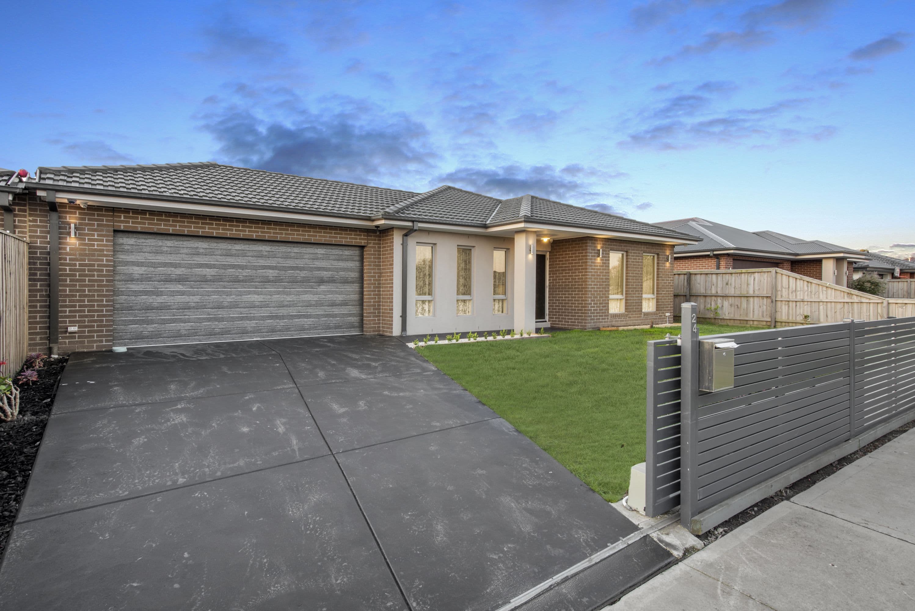 24 Catani Avenue, Koo Wee Rup VIC 3981, Koo Wee Rup - Thumbnail 2