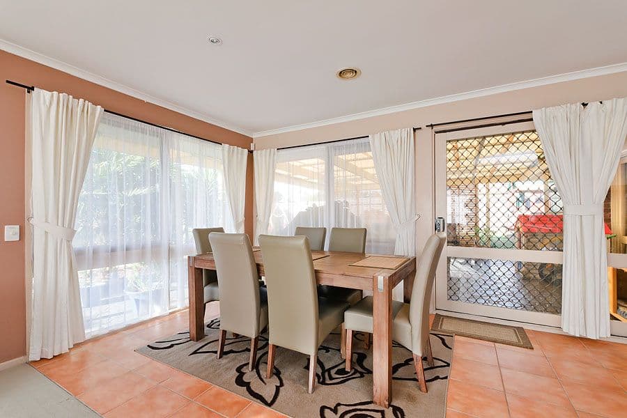 17 Axminster Drive, CRAIGIEBURN VIC 3064, Craigieburn - Thumbnail 5