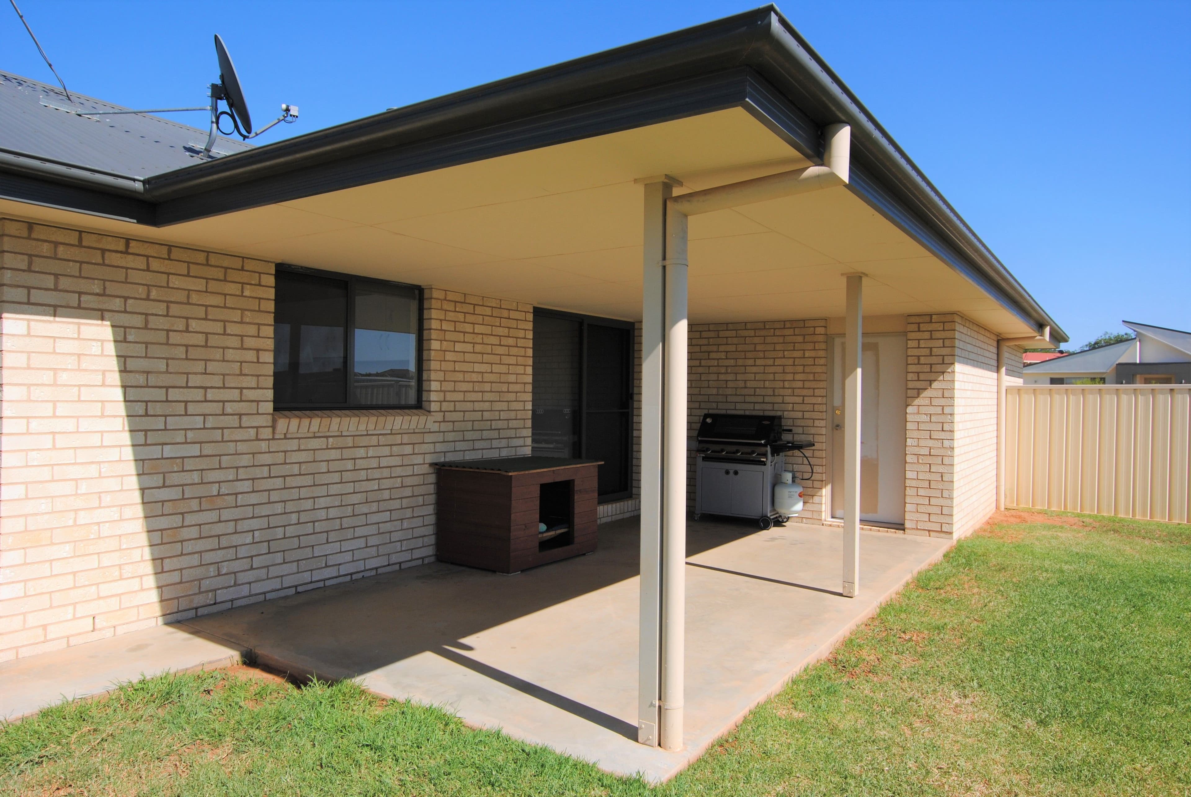 42 Brooks Street, Griffith - Thumbnail 8