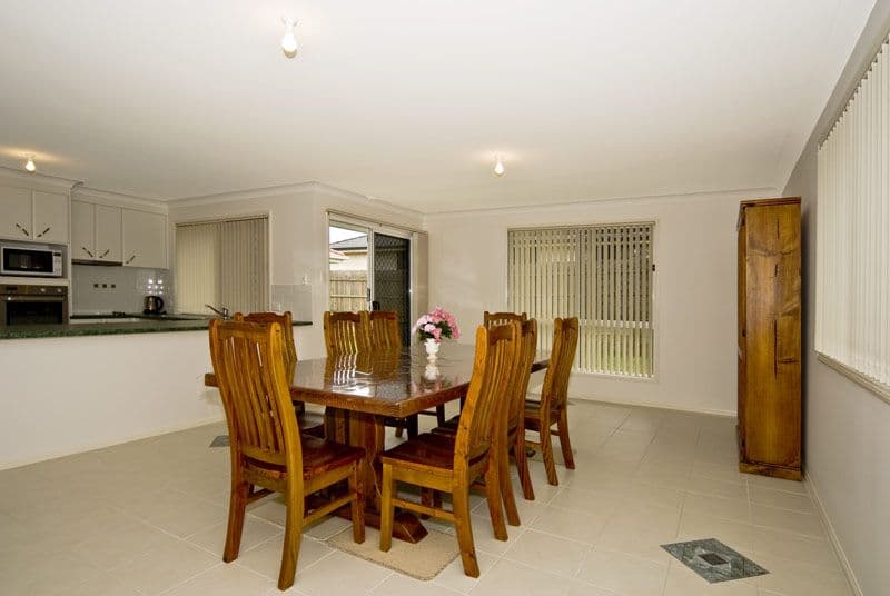 8 Monivae Circuit, EAGLEBY QLD 4207, Eagleby - Thumbnail 2