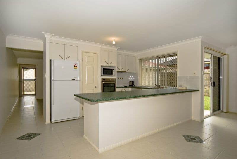 8 Monivae Circuit, EAGLEBY QLD 4207, Eagleby - Thumbnail 3