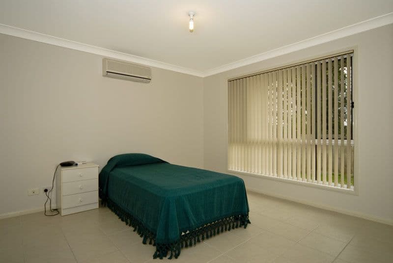 8 Monivae Circuit, EAGLEBY QLD 4207, Eagleby - Thumbnail 8