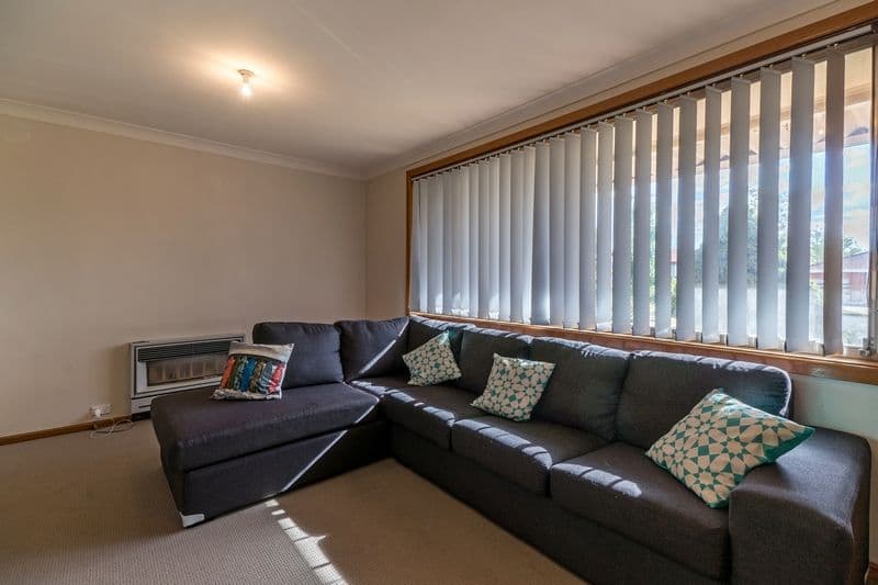 8 Morobe Place, Orange - Thumbnail 2