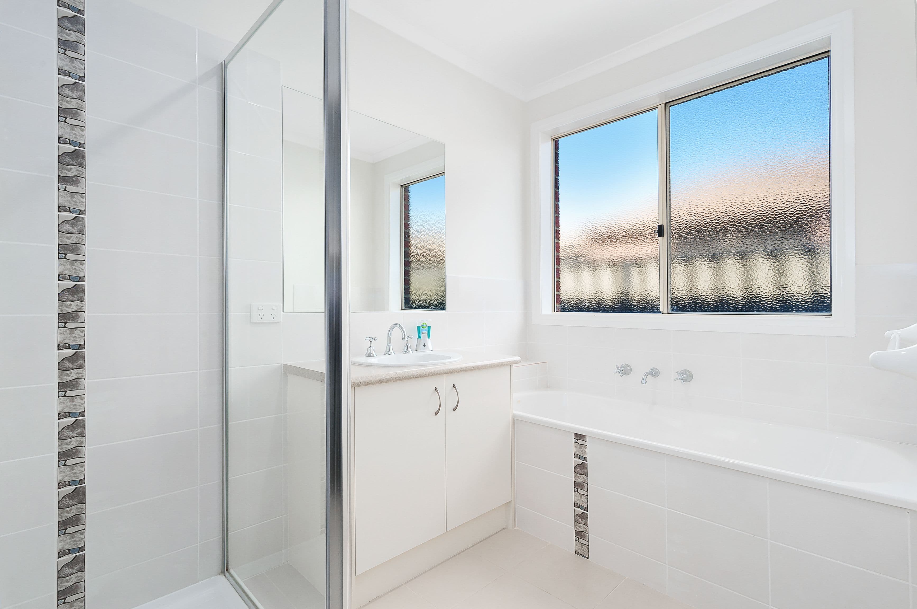 13 Killarney Crescent, Pakenham VIC 3810, Pakenham - Thumbnail 8