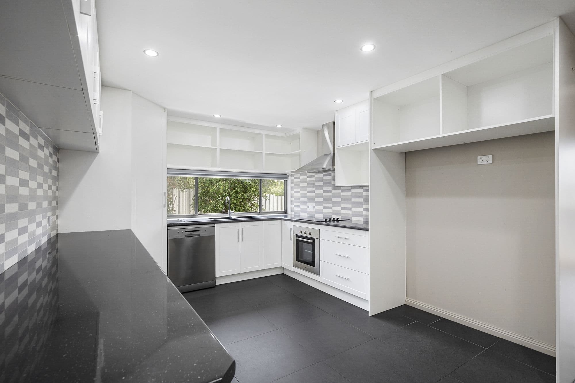 61 Elizabeth Street, Ararat VIC 3377, Ararat - Thumbnail 5