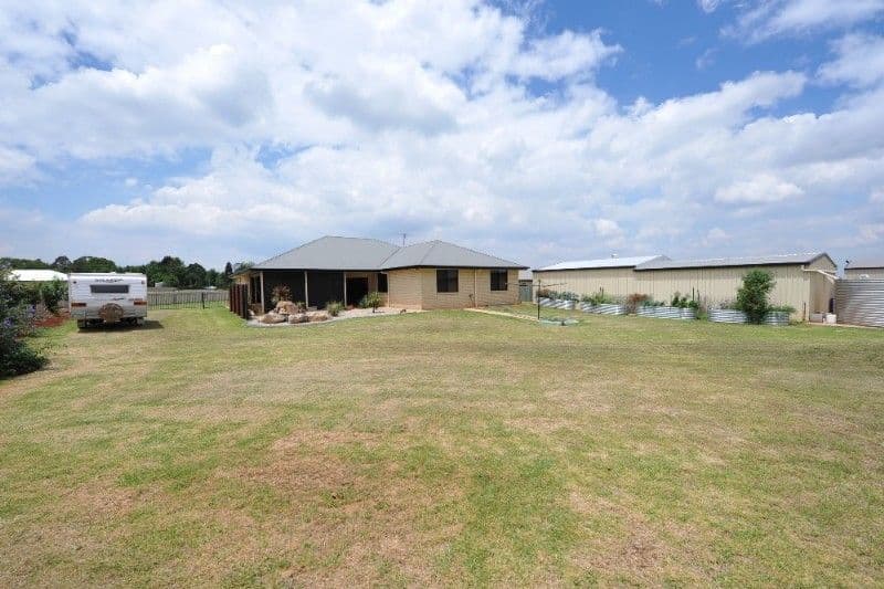 10 Powell Court, HIGHFIELDS QLD 4352, Highfields - Thumbnail 6