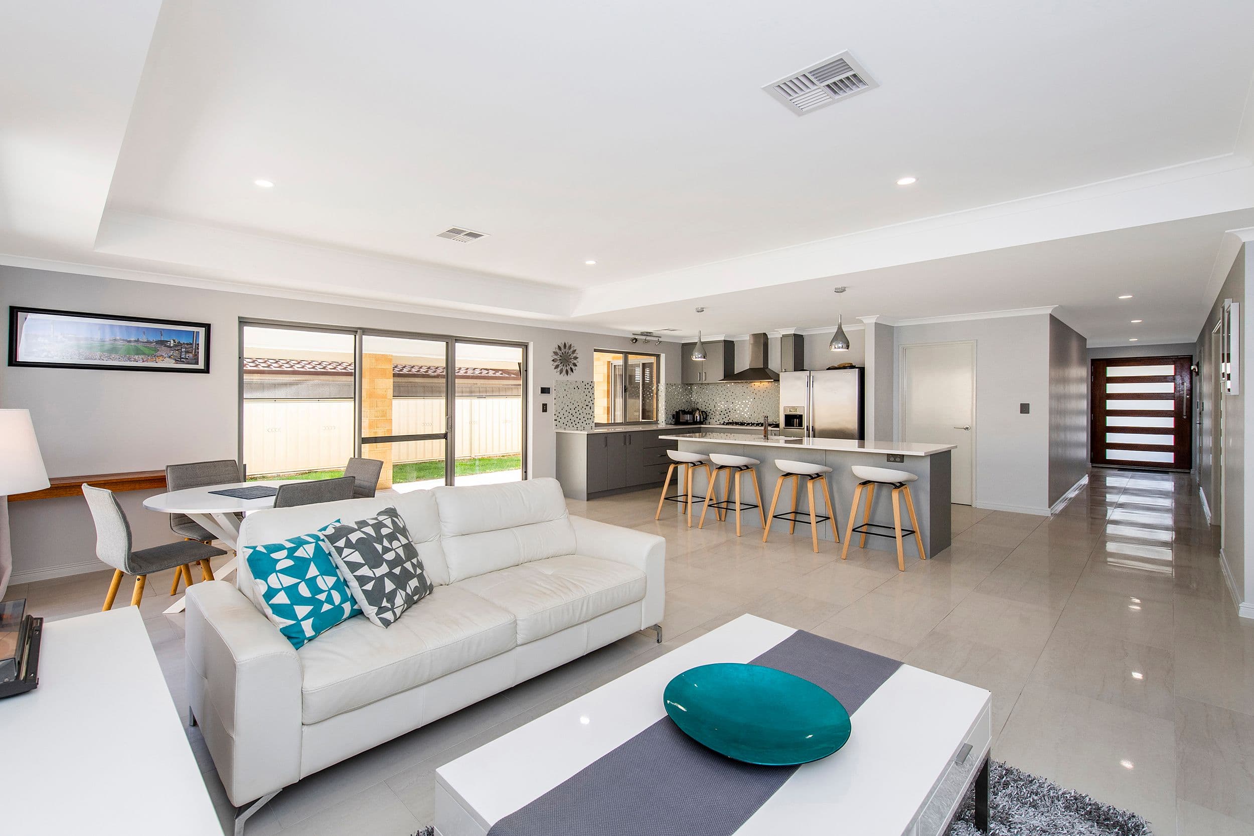 24 Cingalee Drive, Madora Bay WA 6210, Madora Bay - Thumbnail 2