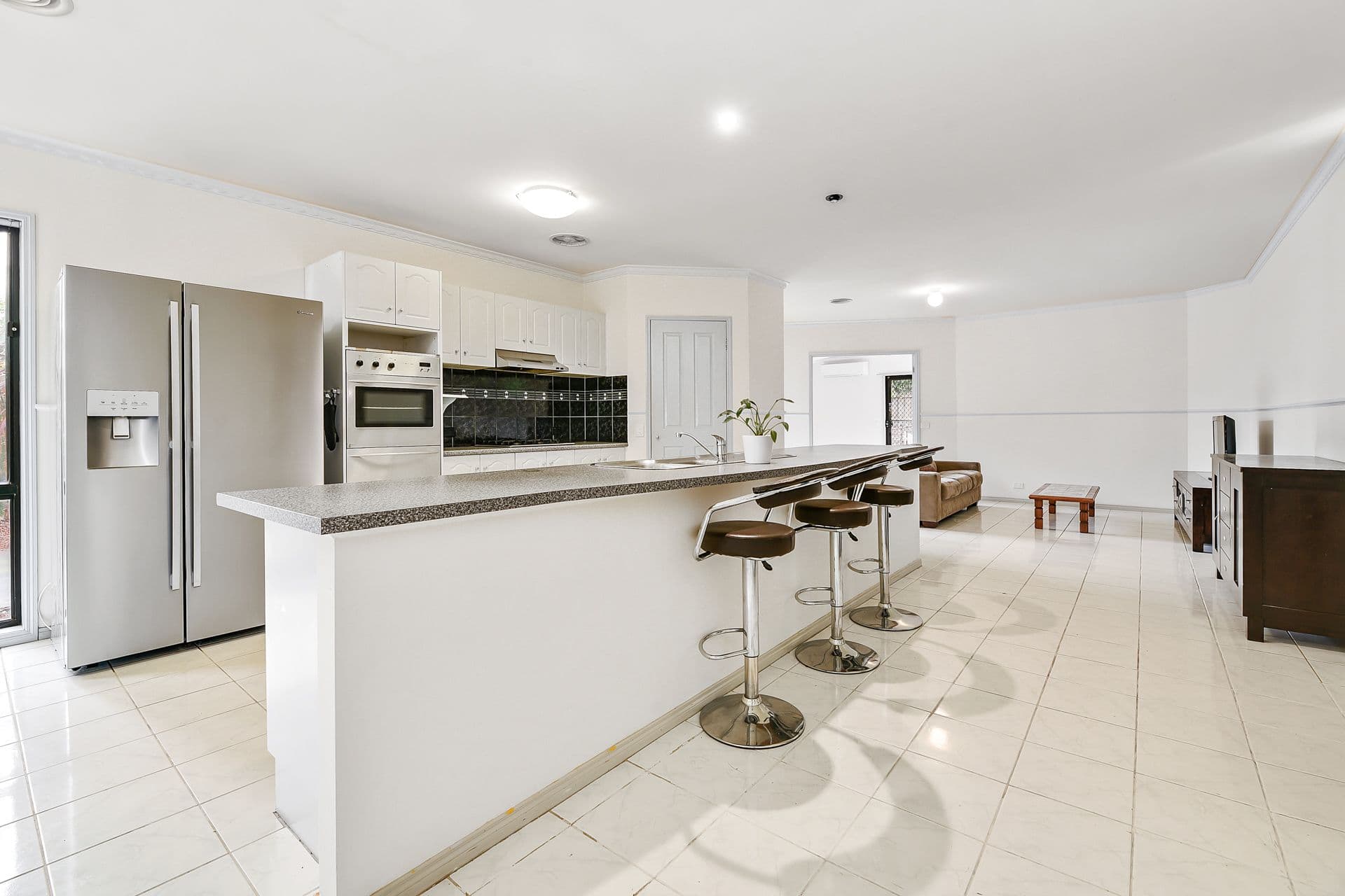 16 John Fisher Drive, Berwick VIC 3806, Berwick - Thumbnail 3