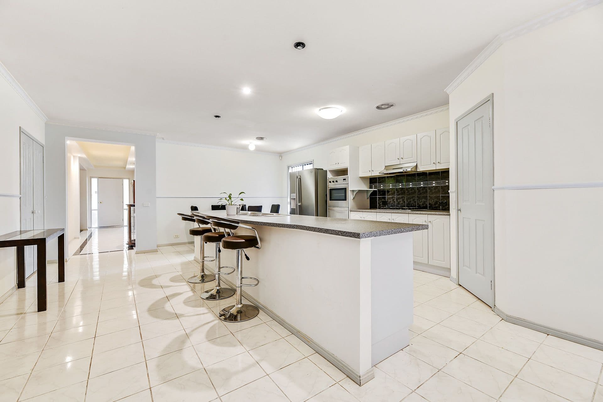 16 John Fisher Drive, Berwick VIC 3806, Berwick - Thumbnail 4