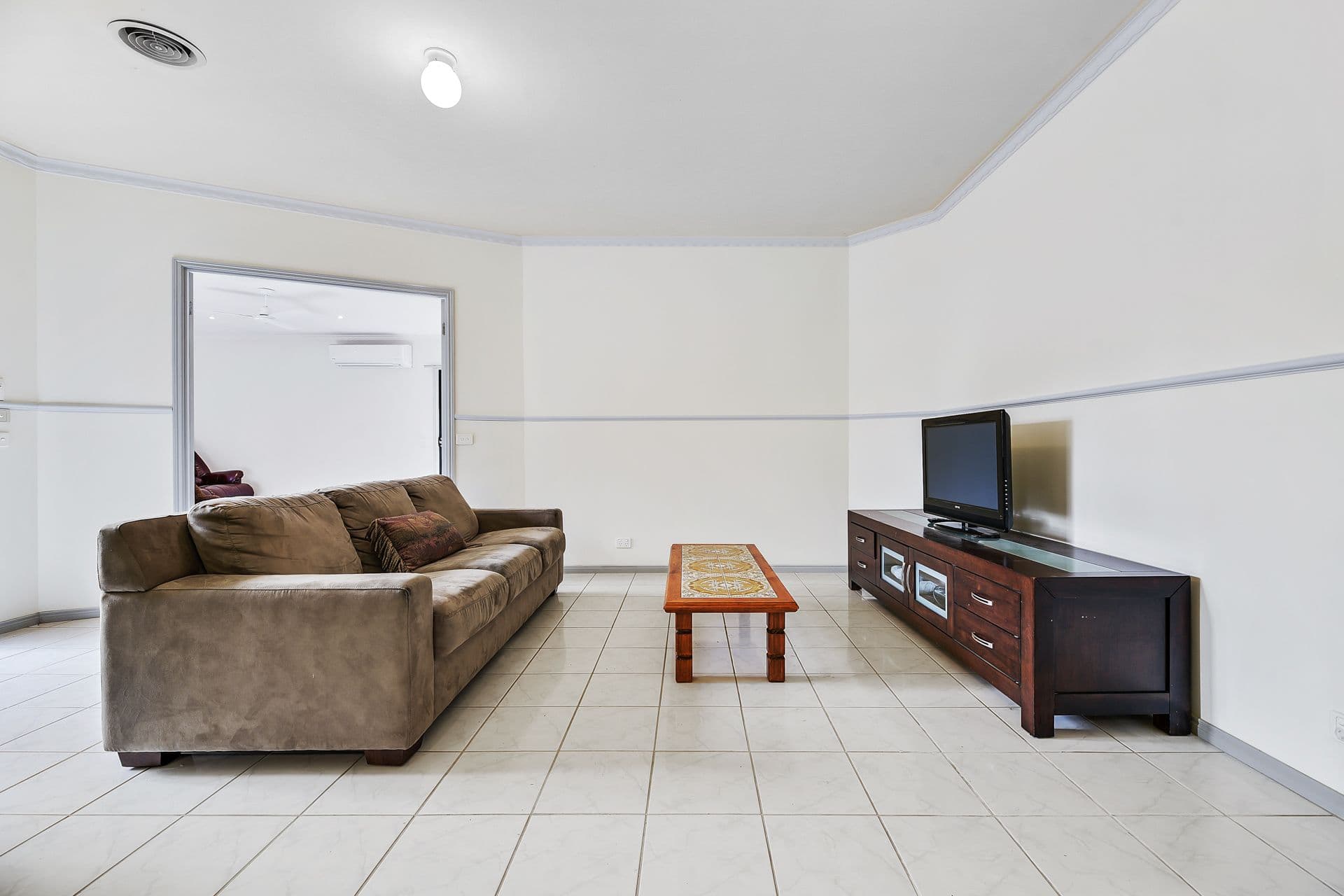 16 John Fisher Drive, Berwick VIC 3806, Berwick - Thumbnail 6