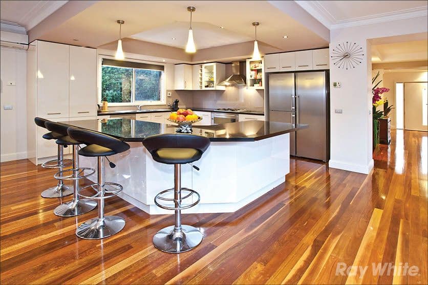 8 Shirley Avenue, Glen Waverley VIC 3150, Glen Waverley - Thumbnail 3