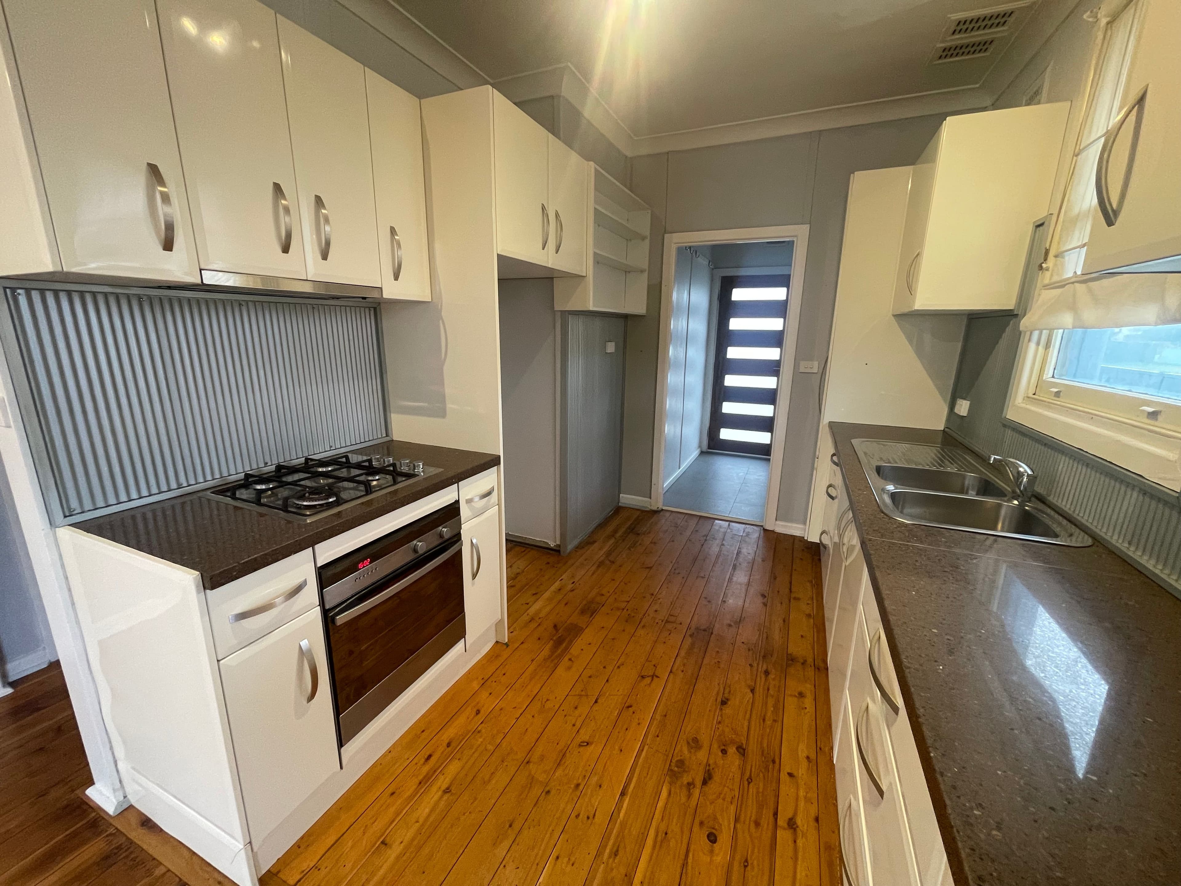 31 Churchill Street, Goulburn NSW 2580, Goulburn - Thumbnail 3