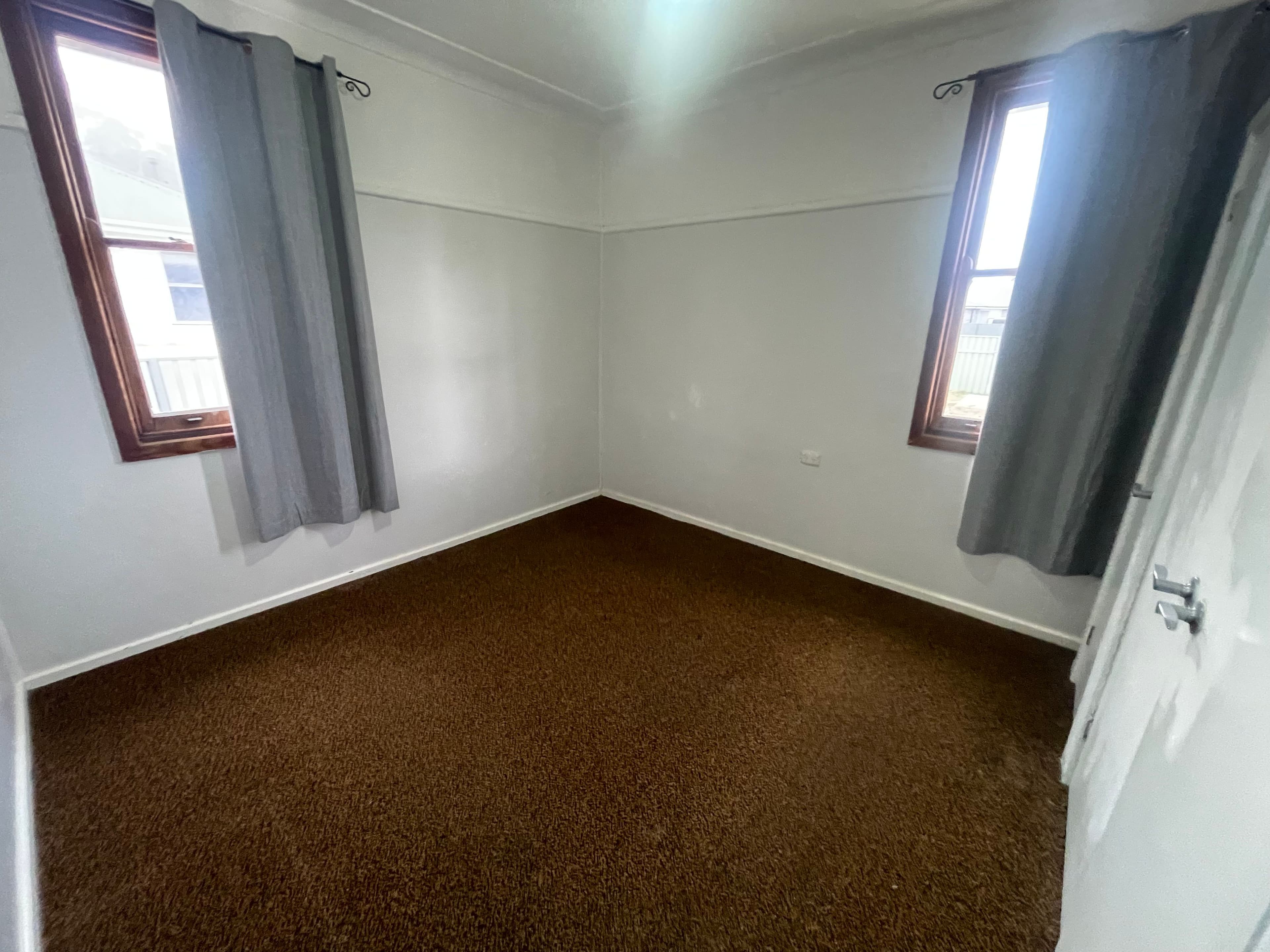 31 Churchill Street, Goulburn NSW 2580, Goulburn - Thumbnail 4