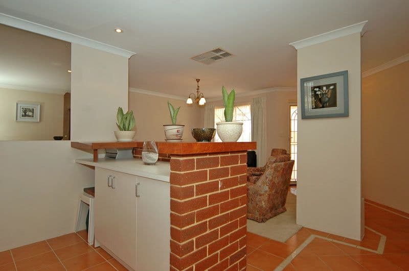 12  Ranthus Avenue, BEECHBORO WA 6063, Beechboro - Thumbnail 4