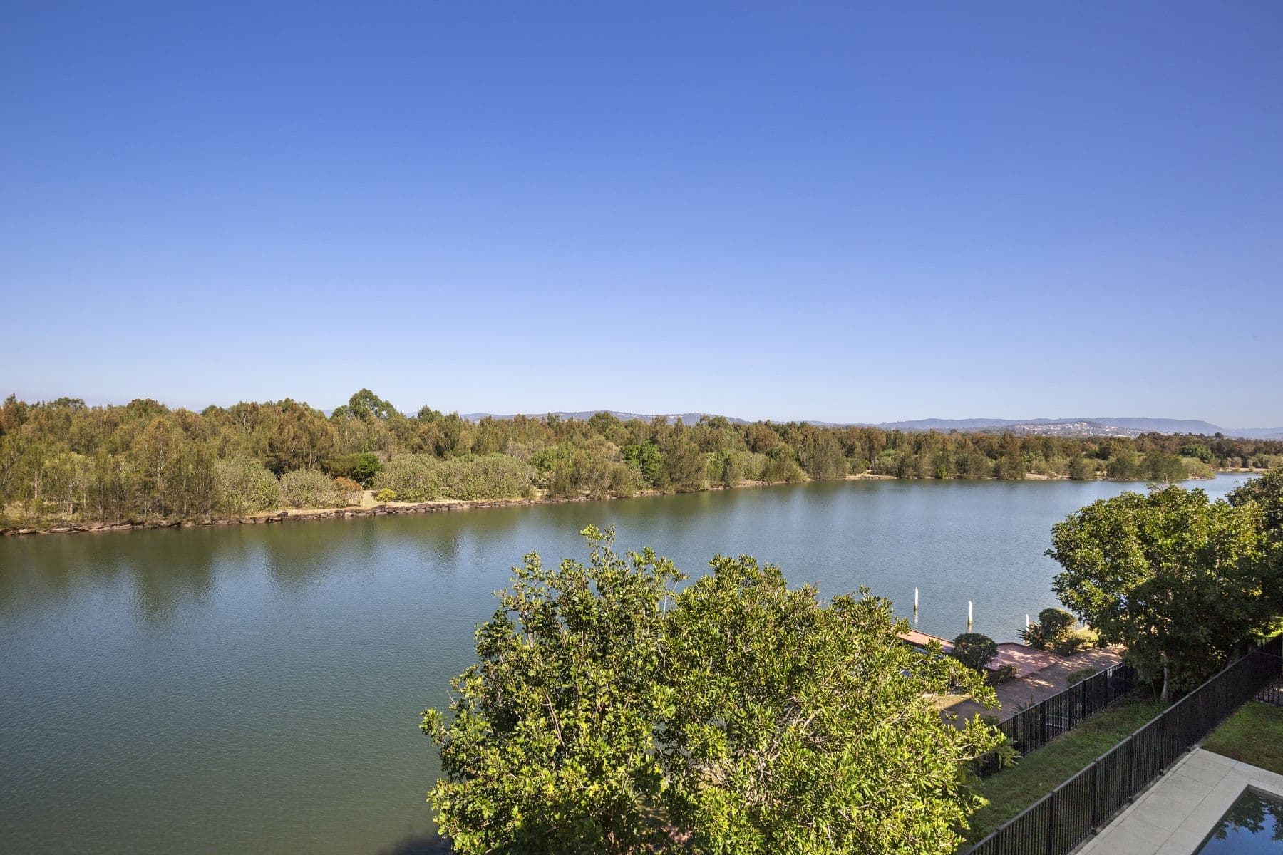 5010 Emerald Island Drive, Carrara QLD 4211, Carrara - Thumbnail 6