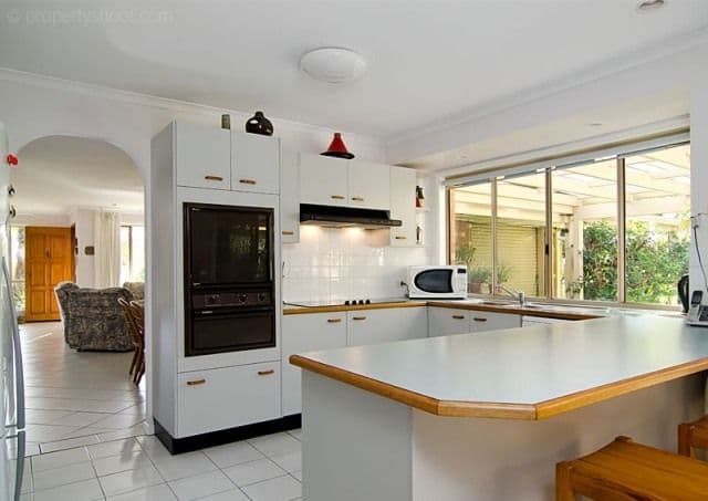 9 Casuarina Court, NOOSAVILLE QLD 4566, Noosaville - Thumbnail 3