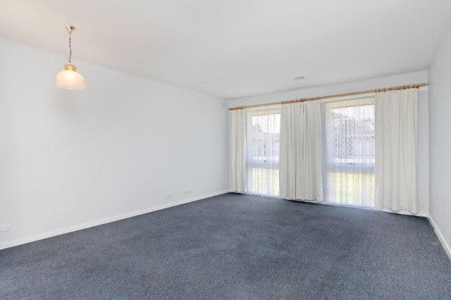 27 Canberra Avenue, HOPPERS CROSSING VIC 3029, Hoppers Crossing - Thumbnail 3