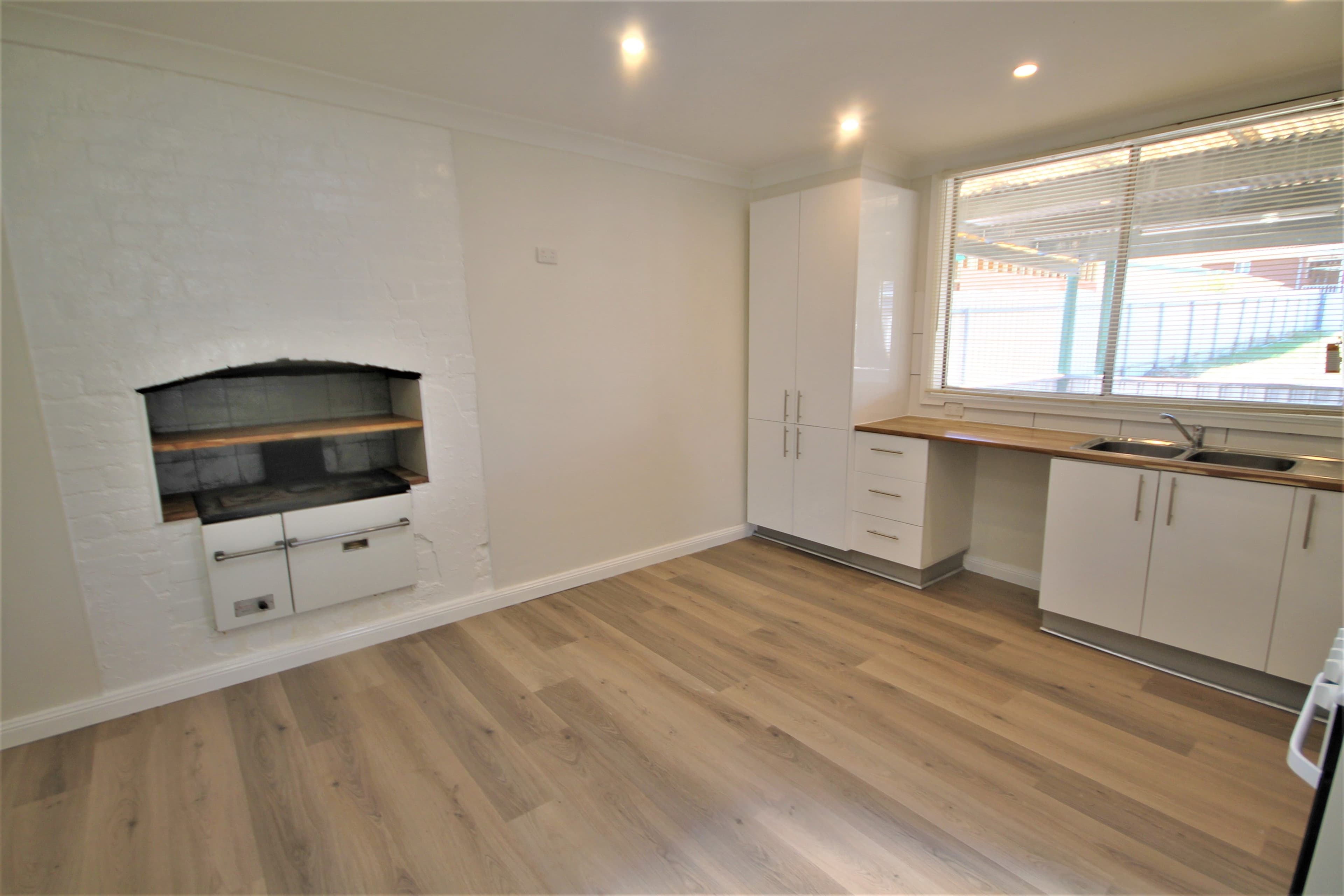 81 Edwards Street, Young - Thumbnail 5