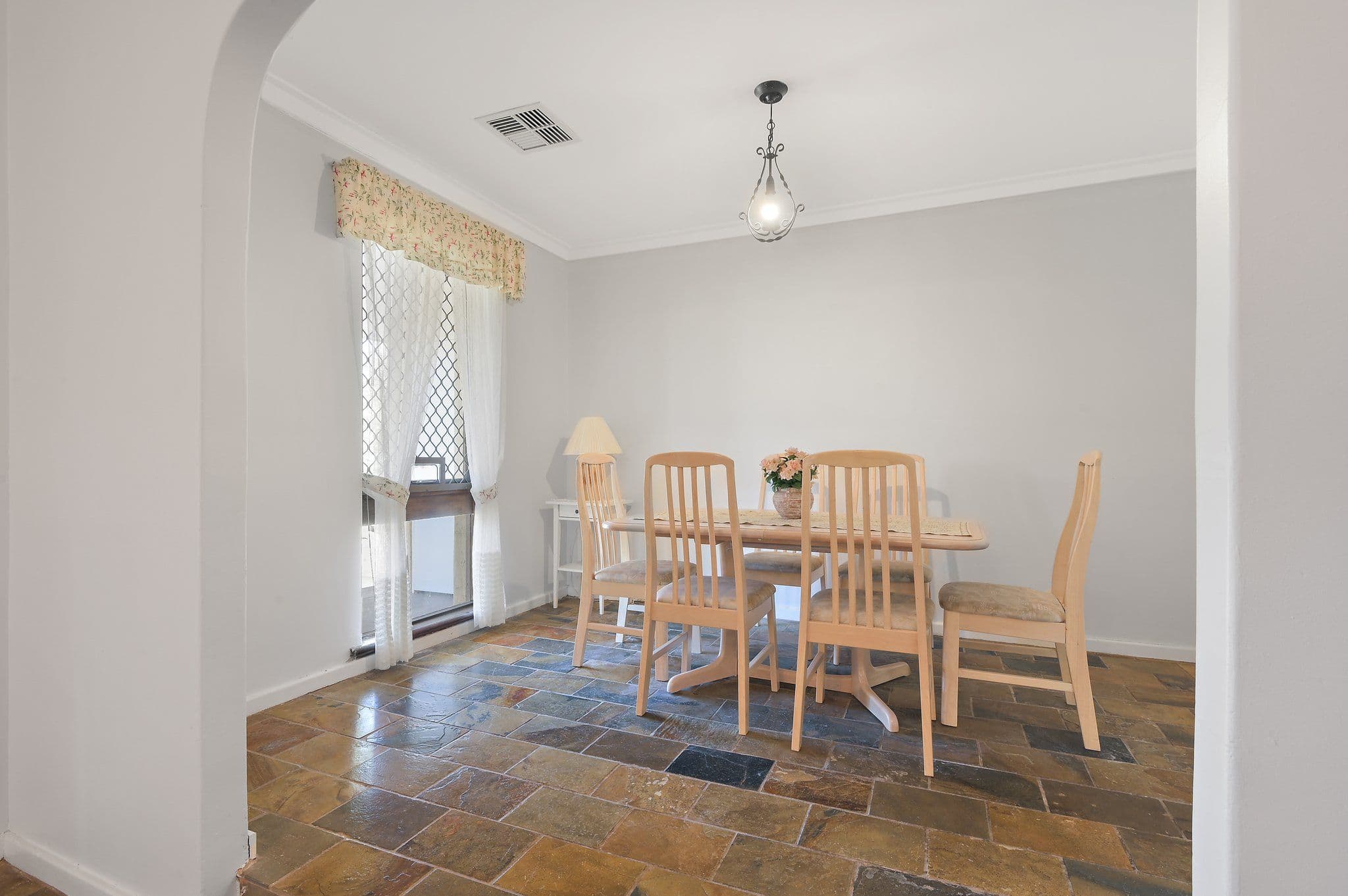 52 Glyndebourne Avenue, Thornlie WA 6108, Thornlie - Thumbnail 7