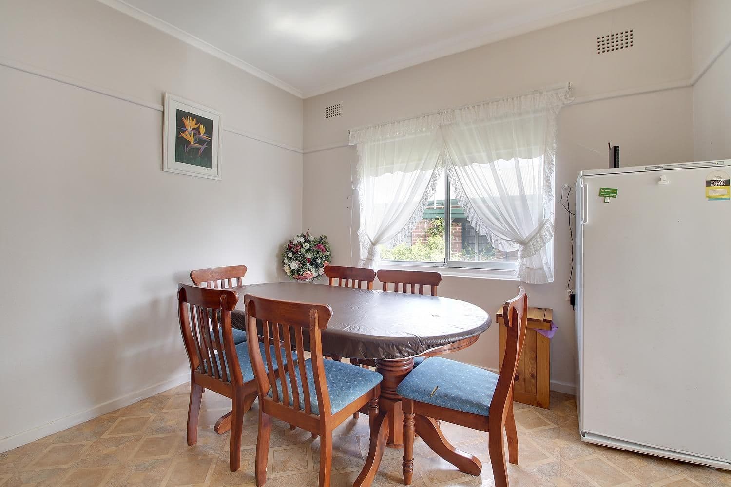 22 Wheatley Avenue, GOULBURN NSW 2580, Goulburn - Thumbnail 4