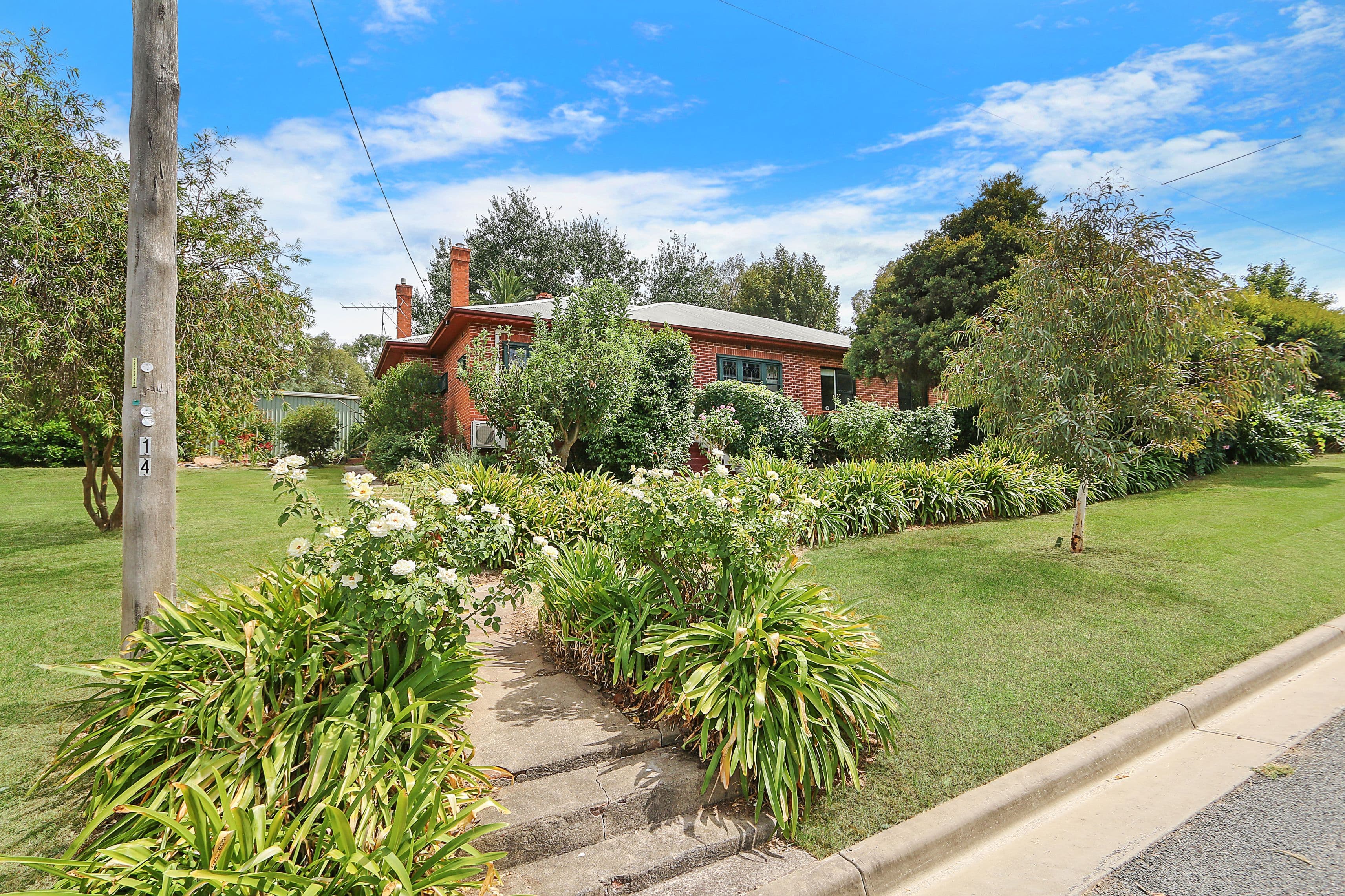14 Banfeld Street, Bethanga VIC 3691, Bethanga - Thumbnail 2
