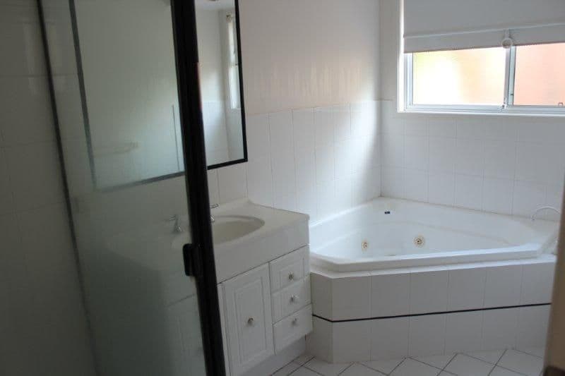12 Warrick Place, LISMORE HEIGHTS NSW 2480, Lismore Heights - Thumbnail 6